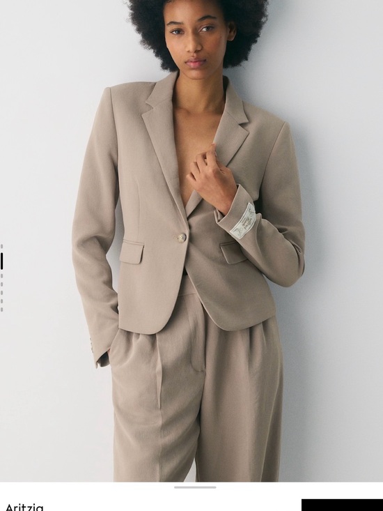Aritzia Jackets & Blazers - Aritzia "Etiquette" Single-Button Blazer in Folio Brown